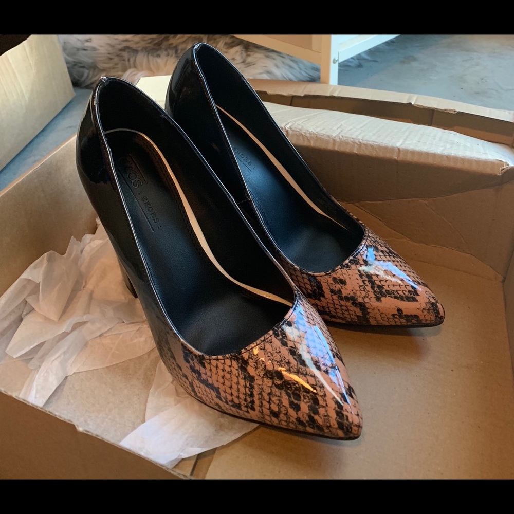Simmi London Karla Multi snake detail pumps